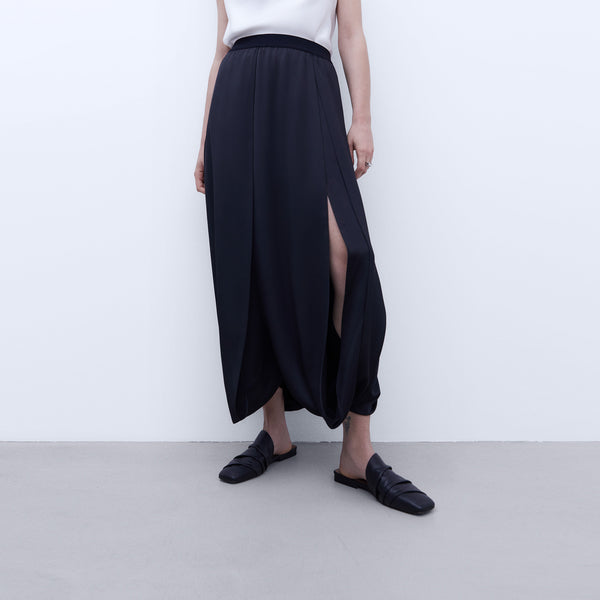 Elegant Noir Strappy Maxi Skirt