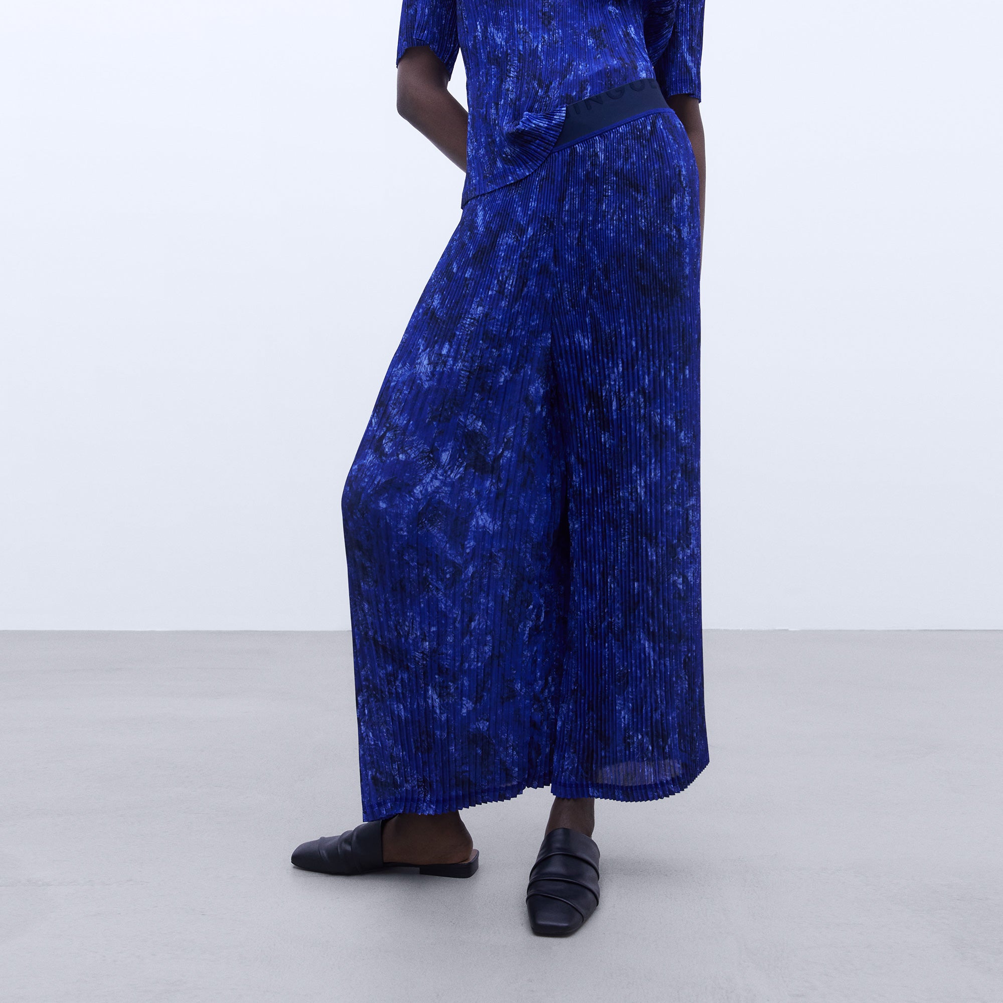 Crinkle Blue Print Pants | Adolfo Dominguez – Adolfo Dominguez Australia